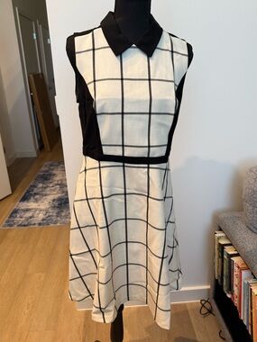 LOFT Black & White Windowpane Fit-and-Flare Dress - Size 8p